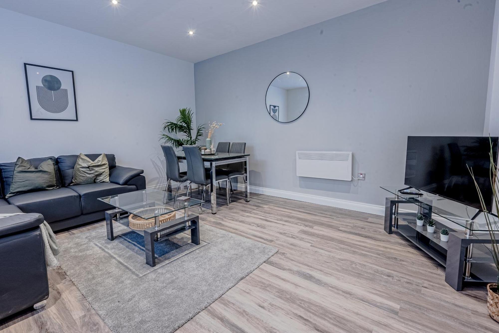 Stunning Three Bedroom Townhouse In The Jewellery Quarter, Birmingham City Centre Sleeps 5- Free Parking 外观 照片
